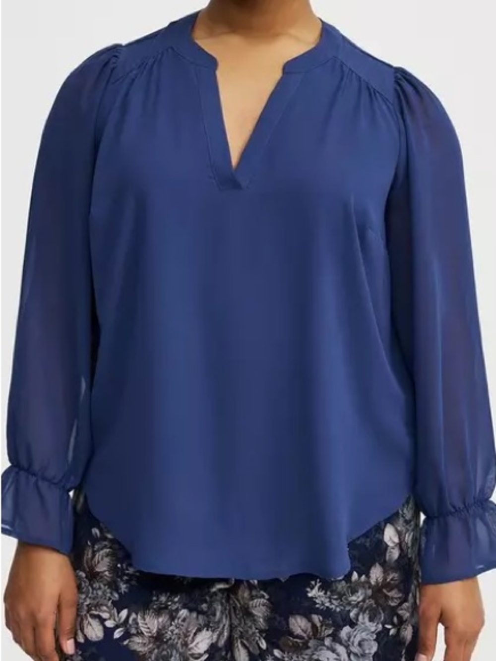 Oceana Dark Blue Georgette Harper Chiffon Sleeve Pullover Top. Torrid NWT. 3x.